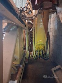 Braccio idraulico escavatore