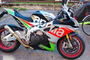 Aprilia RSV4 RF 2018