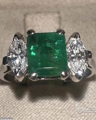 ANELLO ORO 18kt. DIAMANTI MARQUISE E SMERALDO