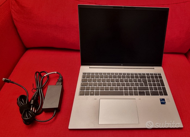 HP EliteBook 860 G10 16" FHD, INTEL I7, 256 GB SSD