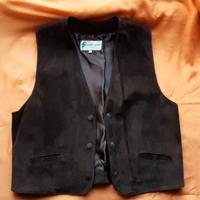 Gilet,  in camoscio color cioccolato. Nuovo
