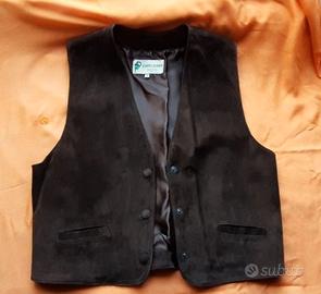 Gilet,  in camoscio color cioccolato. Nuovo