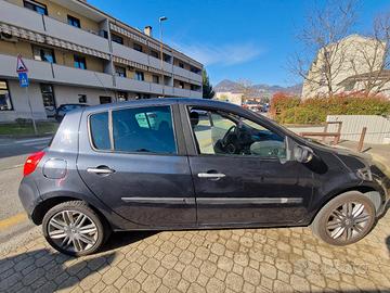 clio 1.2 benzina 