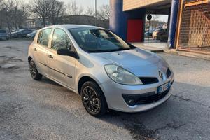 renault clio neopatentati 122.000 km 