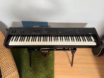 Stage piano Kawai MP-7 + Flight case THON