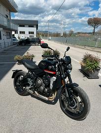 Triumph trident 660