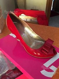 Scarpe decolte tacco 9 rosse Betty Flowers