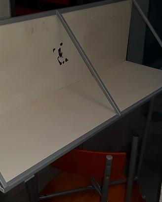 mensola porta libri muro