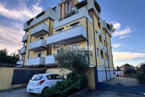RIF. 512 - BILOCALE IN PALAZZINA RECENTE CON BOX A
