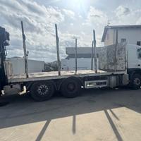 Volvo 460 2013 con pinza e carrellone motrice e ri