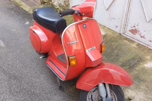 VESPA PKS 50 CON DENUNCIA DI SMARRIMENTO 