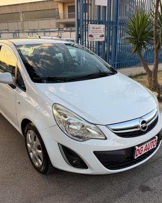 Opel Corsa 1.2 benzina 85 cv 2012