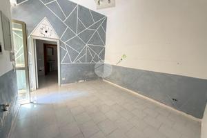 2 LOCALI A NAPOLI