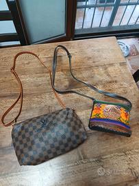 Set di 2 pochette con tracolla