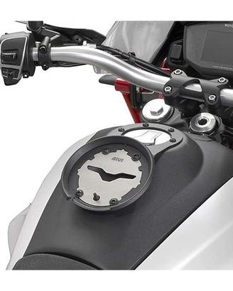 Flangia serbatoio per borse GIVI BF46 V85TT