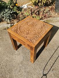 sgabellino stile etnico