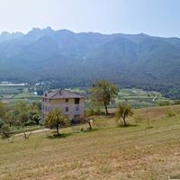 Vigolo Vattaro, garages