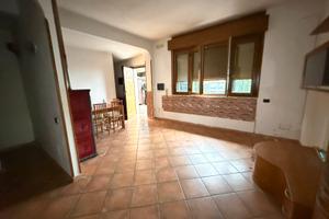 Casa semindipendente Giovi con corte e posto auto