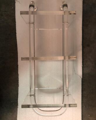 Mobiletto plexiglass di design sala bagno