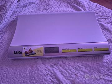 Bilancia pesa neonati digitale