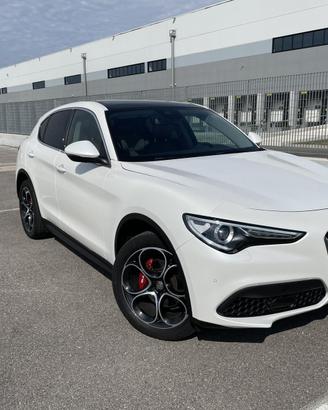 Alfa Romeo Stelvio 2.0 benzina