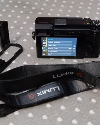 Panasonic Lumix GX80 (solo corpo) + Staffa | Solo