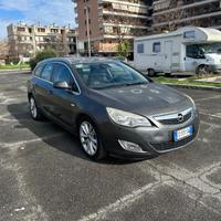 Opel  Astra sport tourer cosmo 1.7 euro5