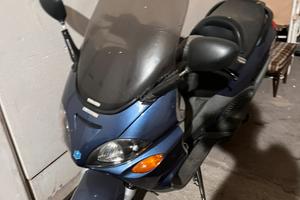Piaggio x9