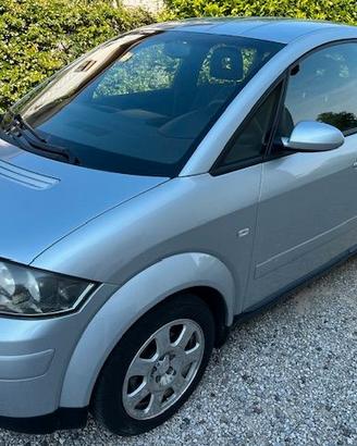 Audi A2 1.4 TDI 75 CV (Euro 4)  colore argento
