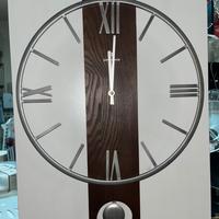 Orologio da parete in legno con pendolo