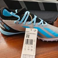 Scarpe da calcetto con tacchetti bassi