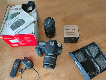 Reflex Canon EOS 50D con tre ottiche e accessori