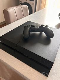 PLAY STATION 4