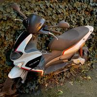 Runner Gilera Scooter 50cc