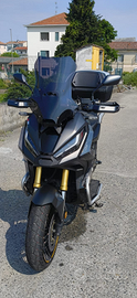 X-adv 750