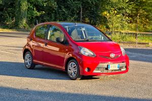 Toyota Aygo 1.0 12V VVT-i 5 porte Cool Soda Connec