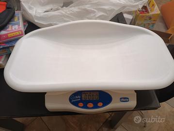 bilancia neonati