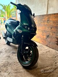 Gilera runner 125con motore 200 perfetto €2000