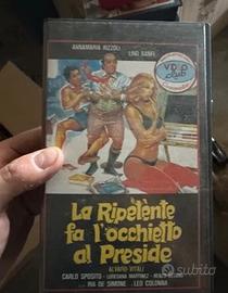 VHS La ripetente fa l'occhietto al preside