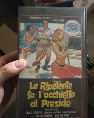 VHS La ripetente fa l'occhietto al preside