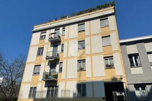 2 LOCALI A MILANO
