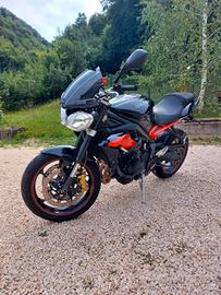 Triumph Street Triple  675 R