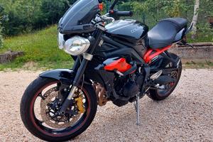 Triumph Street Triple  675 R