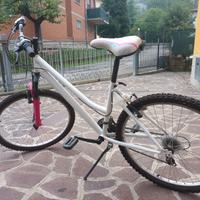 Bicicletta ragazza