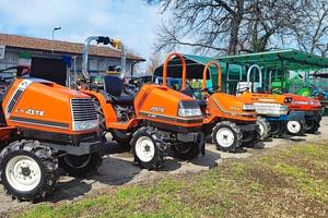 Trattorino agricolo 4x4 da 20 a 30 CV