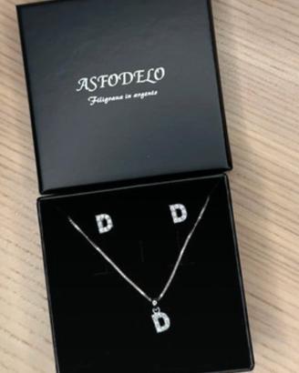 Parure orecchini e collana con lettera D