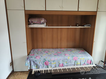 Stanza a studentessa a Salerno