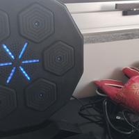 Macchina da boxe elettronica da muro, guanti e USB