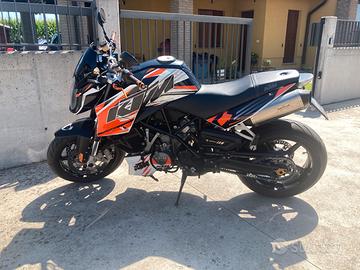 KTM superduke 990  anno 2008
