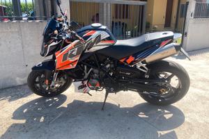 KTM superduke 990  anno 2008